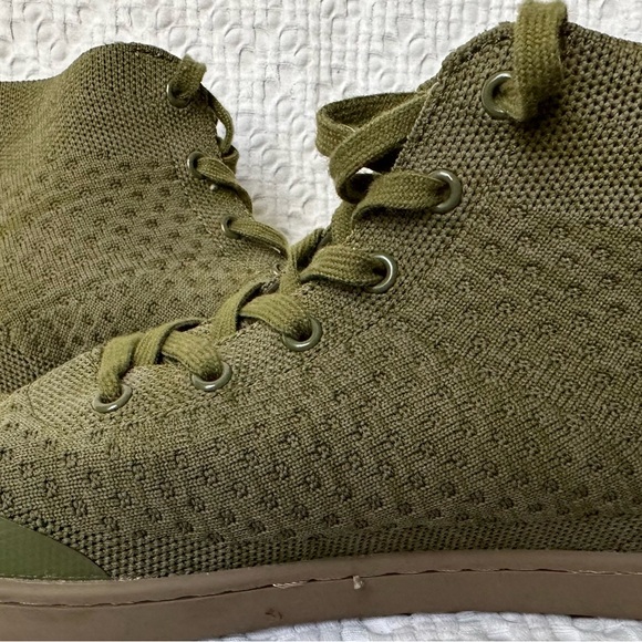 SUAVS Women's The Legacy Sneaker in Olive Size 10 - Picture 3 of 8